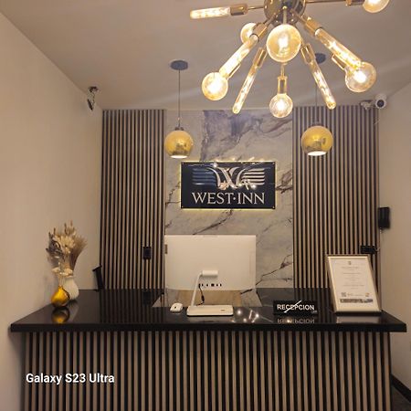 Hotel West Inn Bogotá Exteriör bild